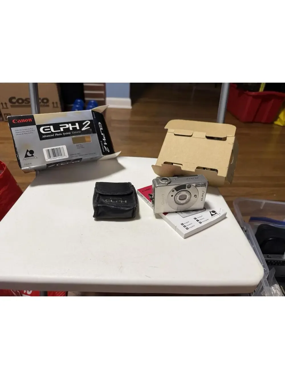 CANON ELPH 2 - POINT & SHOOT CAMERA WITH POUCH, MANUAL, BOX,